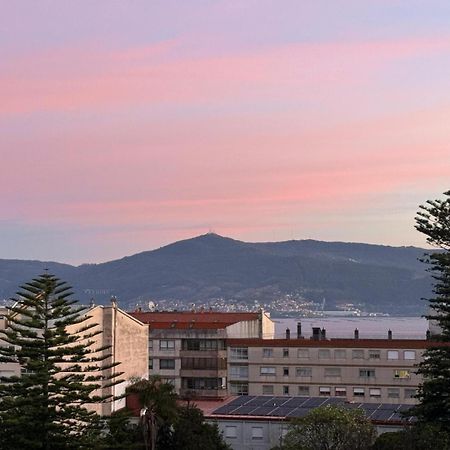 Moderno Apartamento Con Vistas A La Ria De ヴィーゴ エクステリア 写真